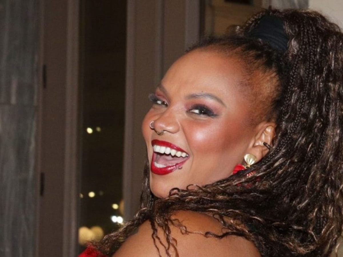 Eurovision 2026 – Idra Kayne: «Oι περισσότεροι περιμένουν από μένα τζαζ κομμάτι αλλά είπα να κάνω την υπέρβαση»