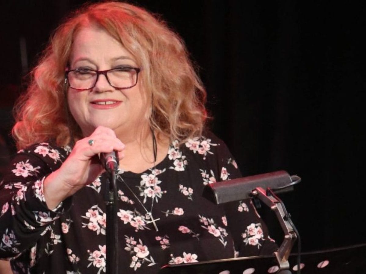 Ελένη Καστάνη: «Θα σωθείς όταν έρθει στην Ελλάδα το φάρμακο, μου έλεγε χρόνια ο γιατρός μου και πραγματικά με βοήθησε πολύ»