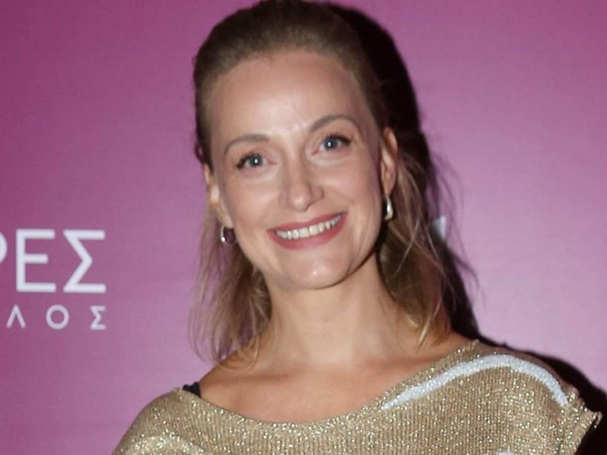 Λένα Δροσάκη: «Το πιο ωραίο δώρο Χριστουγέννων που έχω λάβει είναι ο Αναστάσης, όταν έμαθα ότι είμαι έγκυος»