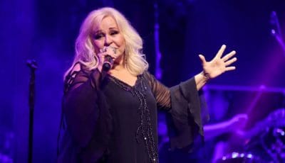 tvneabessi-Αrgiraki-me-kalesan-apo