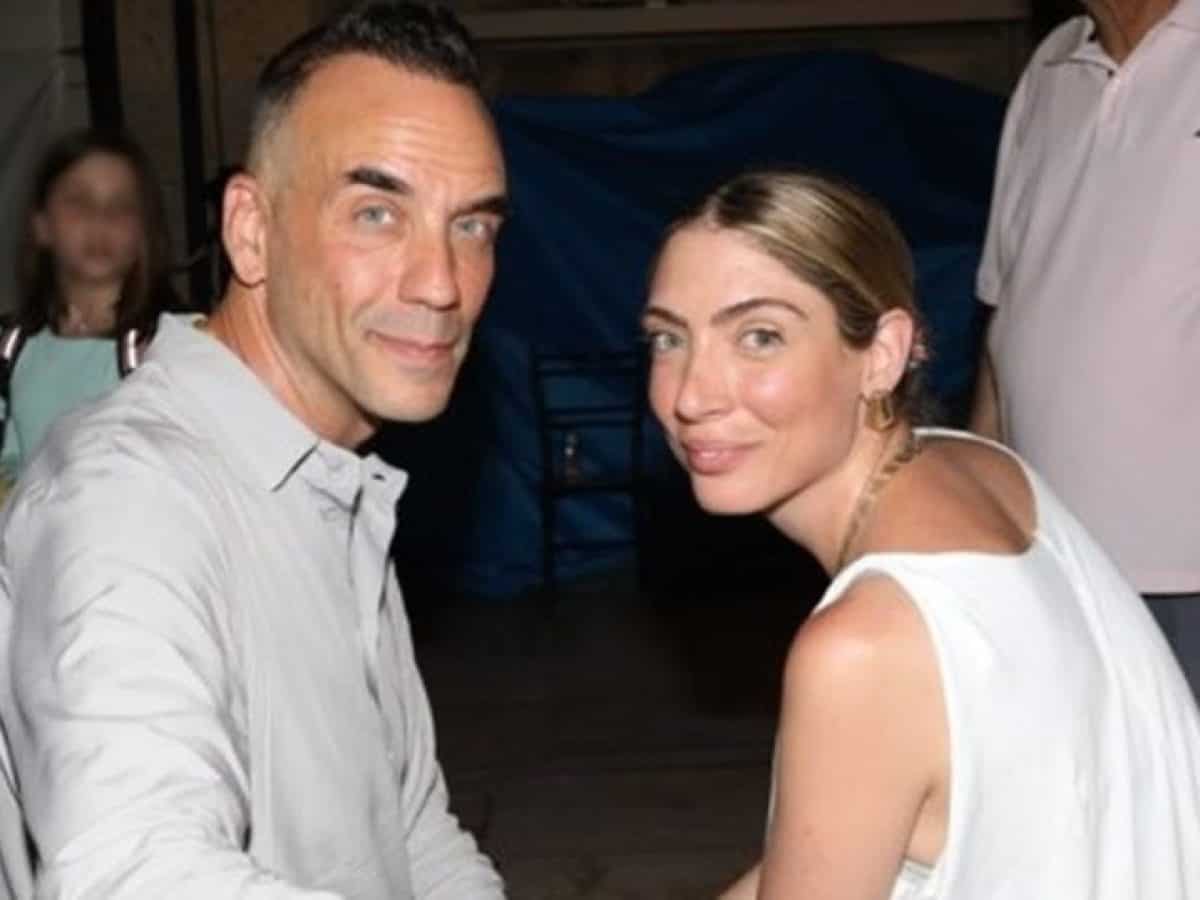 Πάνος Μουζουράκης: “Η γυναίκα μου ρώτησε την Έλενα Παπαρίζου, δεν είμαι καλός σε αυτό”