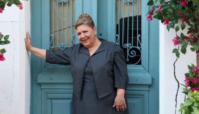 tvneadivchristina-tsafou-den-imoun-opos