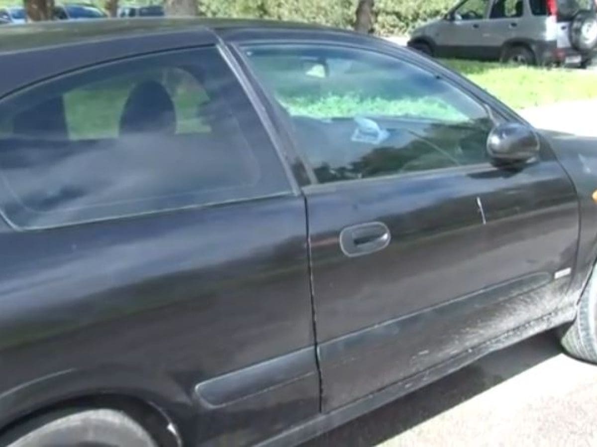 Ελευσίνα: Παρέσυρε με την πόρτα του αυτοκίνητου την μητέρα της και την σκότωσε