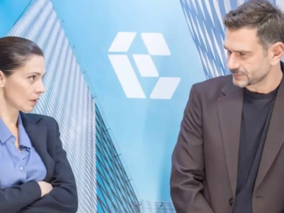 &Mu;&iota;&alpha; &Nu;ύ&chi;&tau;&alpha; &Mu;ό&nu;&omicron;: &Eta; &Alpha;&rho;&epsilon;&tau;ή &pi;&alpha;&gamma;ώ&nu;&epsilon;&iota; &mu;&pi;&rho;&omicron;&sigma;&tau;ά &sigma;&tau;&omicron;&nu; &Sigma;&tau;&alpha;ύ&rho;&omicron; &ndash; &Eta; &epsilon;&xi;&omicron;&mu;&omicron;&lambda;ό&gamma;&eta;&sigma;&eta; &pi;&omicron;&upsilon; &tau;&iota;&nu;ά&zeta;&epsilon;&iota; &tau;&alpha; &pi;ά&nu;&tau;&alpha; &sigma;&tau;&omicron;&nu; &alpha;έ&rho;&alpha; (&Beta;ί&nu;&tau;&epsilon;&omicron;)